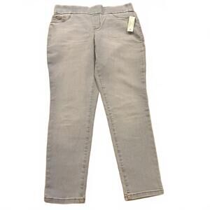 Nine West Heidi Pull-On Crop Stretch Light Wash Jeans Size 4 NWT Elastic Comfy